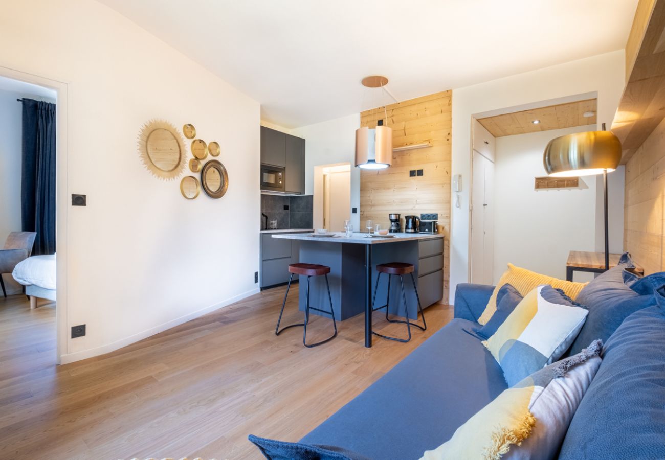Apartment in Chamonix-Mont-Blanc - Rose de Glace: Residence la Roseraie