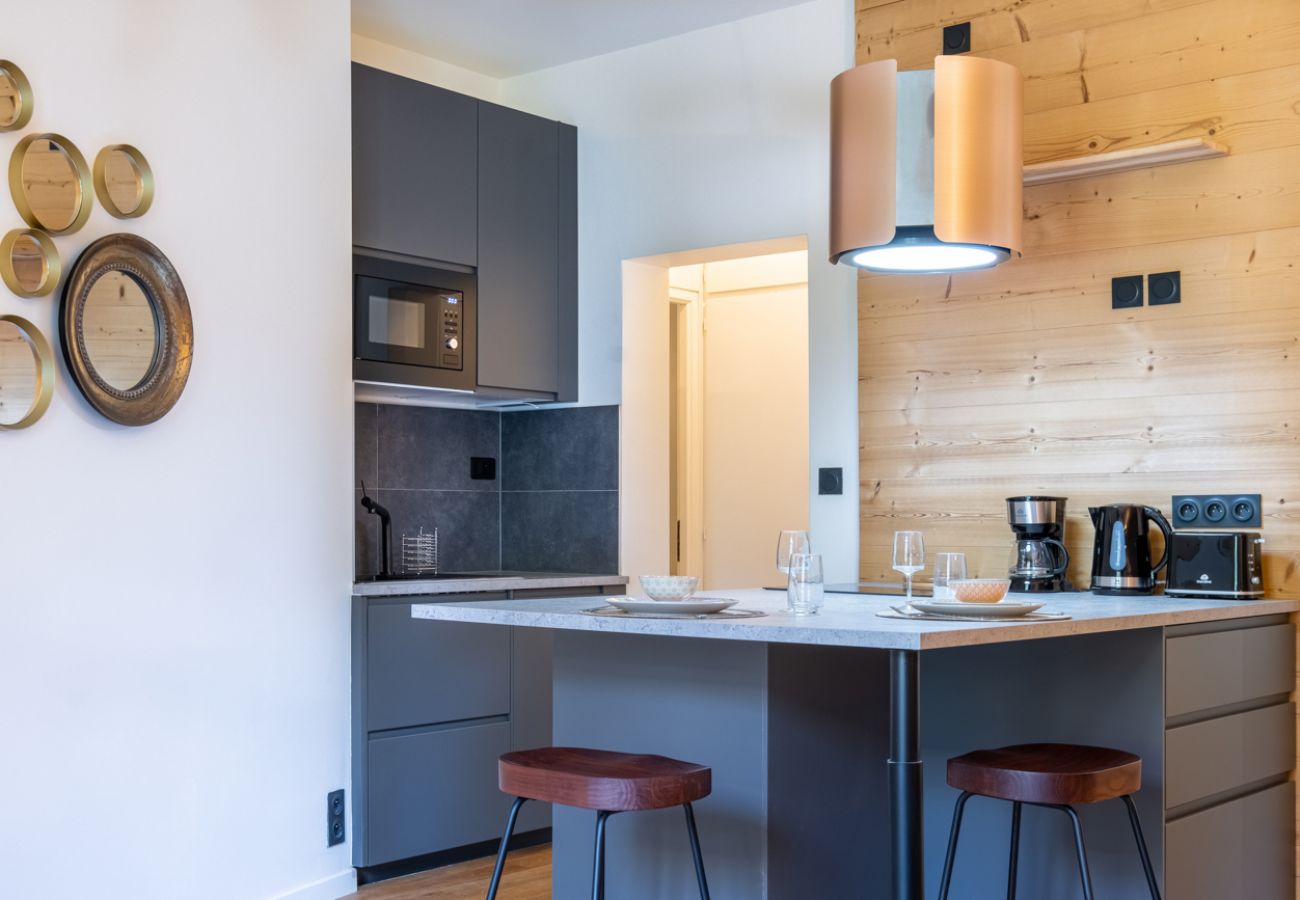 Apartment in Chamonix-Mont-Blanc - Rose de Glace: Residence la Roseraie
