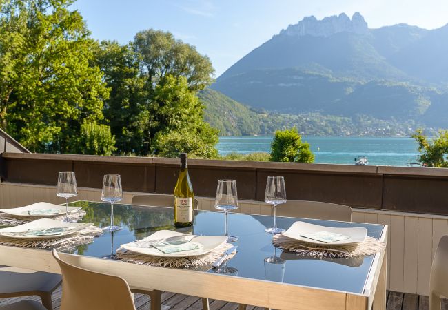 apartment for rent, lake view annecy, Premium seasonal rental, Duingt, holidays, luxury airbnb, hotel, summer, france 
