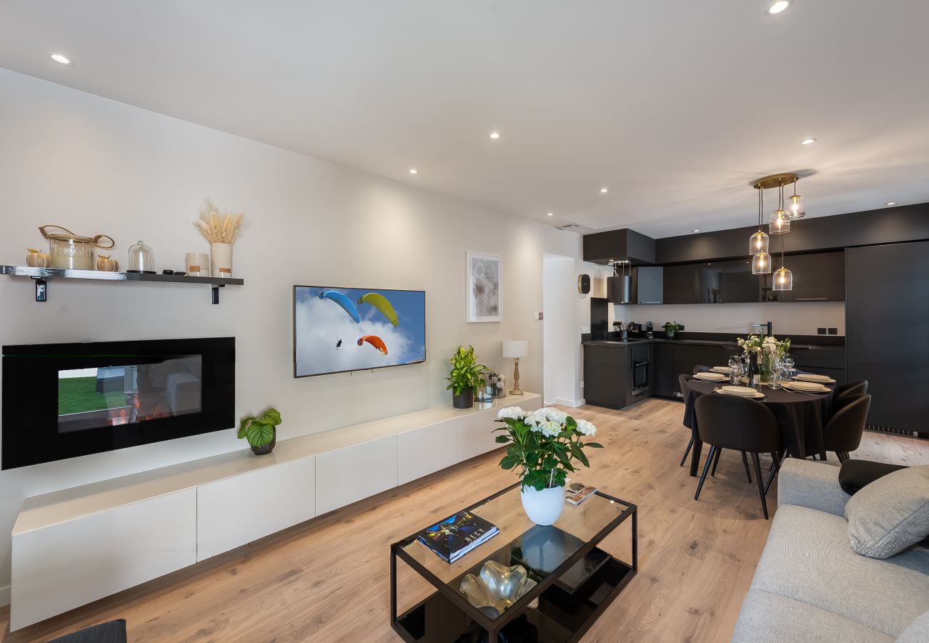Spacious and bright living room with modern decor