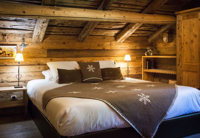 luxury chalet for rent, la clusaz, holiday rental, ski in out, superhost, holidays, luxury concierge service, French alps 