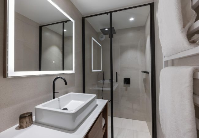 Apartment in Courchevel - Winter Courchevel -- L'Avorio, SKI IN OUT, 8pax Apartment in Courchevel - Winter Courchevel -- L'Avorio, SKI IN OUT, 8pax
