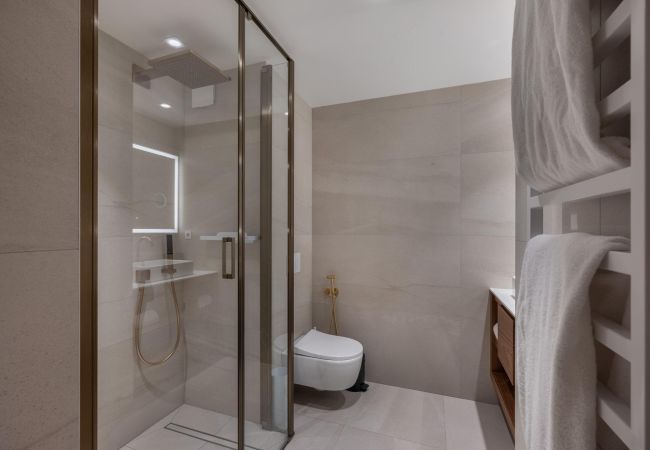 Apartment in Courchevel - Winter Courchevel -- L'Avorio, SKI IN OUT, 8pax Apartment in Courchevel - Winter Courchevel -- L'Avorio, SKI IN OUT, 8pax