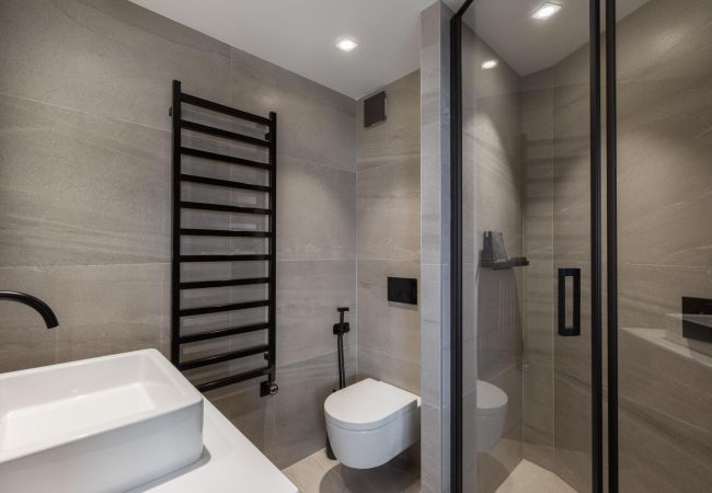 Apartment in Courchevel - Winter Courchevel -- Le Michaelo, SKI IN OUT, 8pax Apartment in Courchevel - Winter Courchevel -- Le Michaelo, SKI IN OUT, 8pax