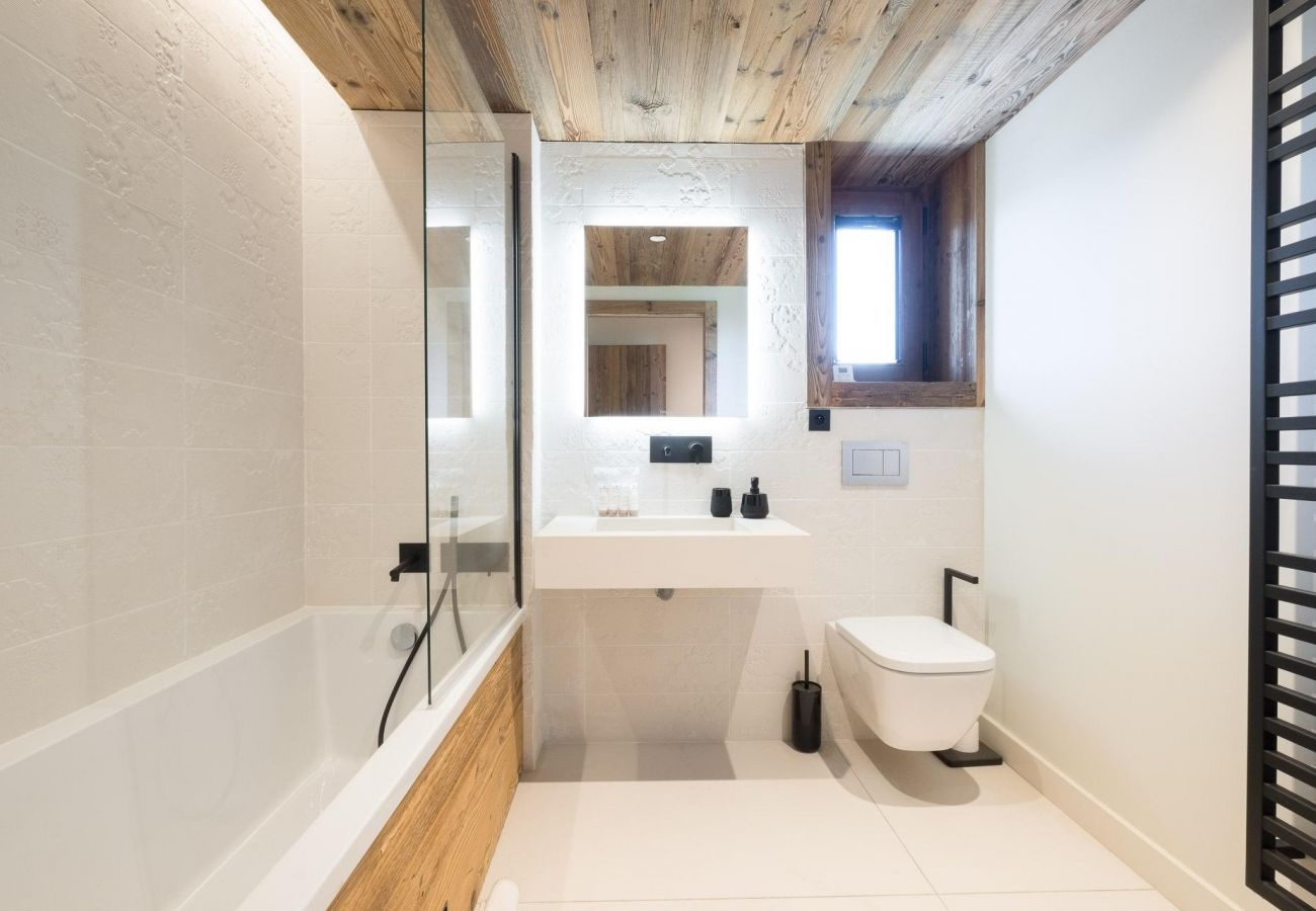 Meribel residence at the foot of the slopes, where to stay in Meribel, cocooning airbnb in the French Alps, ski in out