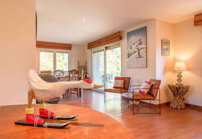 Airbnb, booking, prestige, rental agency, LLA Selections, Premium family home, Annecy, Lake Annecy rental