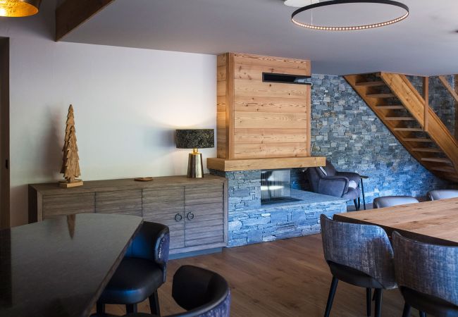 Ski in/out apartment in La Clusaz, heart of village. Ski in, ski out 