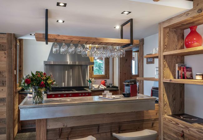 Large chalet for rent Meribel, mountain airbnb 15 people, ski vacations close to the slopes, luxury french alps