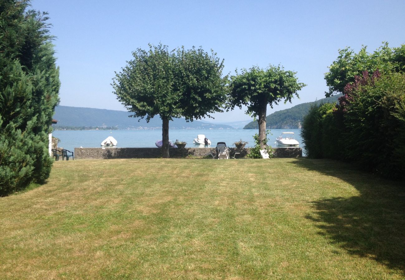 House in Duingt - LES PLATANES