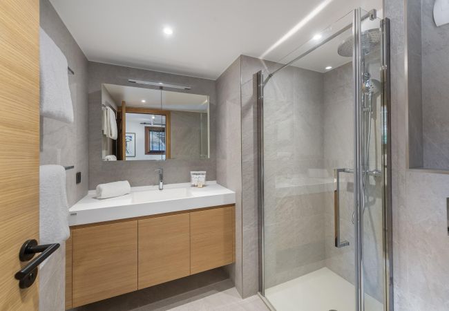 Apartment in Courchevel - Winter Courchevel -- Appt Belle Place 1, sauna Apartment in Courchevel - Winter Courchevel -- Appt Belle Place 1, sauna