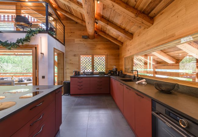 Chalet in La Clusaz - LCZ- Chalet Osmose - Piscine-Sauna-Jacuzzi Chalet in La Clusaz - LCZ- Chalet Osmose - Piscine-Sauna-Jacuzzi