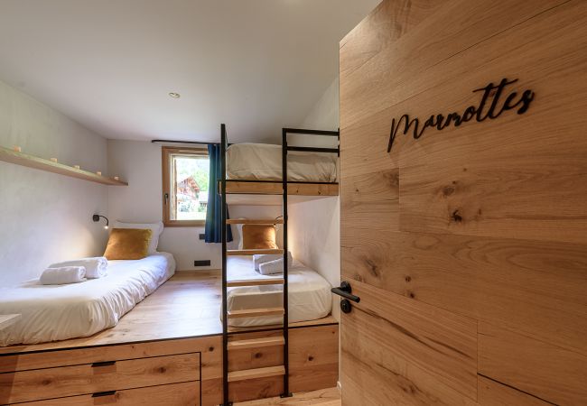 Chalet in La Clusaz - LCZ- Chalet Osmose - Piscine-Sauna-Jacuzzi Chalet in La Clusaz - LCZ- Chalet Osmose - Piscine-Sauna-Jacuzzi