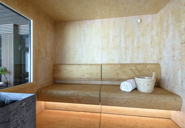 Chalet in La Clusaz - LCZ- Chalet Osmose - Piscine-Sauna-Jacuzzi Chalet in La Clusaz - LCZ- Chalet Osmose - Piscine-Sauna-Jacuzzi