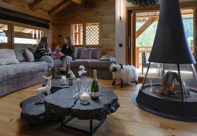 Chalet in La Clusaz - LCZ- Chalet Osmose - Piscine-Sauna-Jacuzzi Chalet in La Clusaz - LCZ- Chalet Osmose - Piscine-Sauna-Jacuzzi