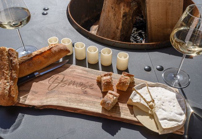 Chalet in La Clusaz - LCZ- Chalet Osmose - Piscine-Sauna-Jacuzzi Chalet in La Clusaz - LCZ- Chalet Osmose - Piscine-Sauna-Jacuzzi