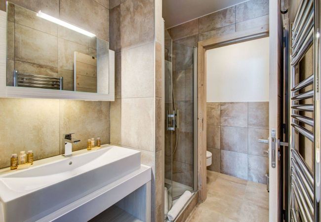 Apartment in Courchevel - Winter Courchevel -- Carre Blanc 361 de standing Apartment in Courchevel - Winter Courchevel -- Carre Blanc 361 de standing