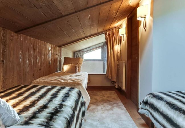 Apartment in Courchevel - Winter Courchevel -- Carre Blanc 250 de standing Apartment in Courchevel - Winter Courchevel -- Carre Blanc 250 de standing