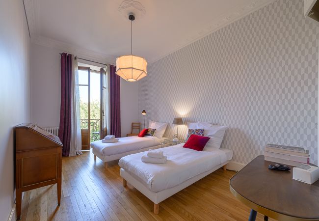 Apartment in Annecy - ANNECY - Le Bel Epoque, coeur du centre-ville Apartment in Annecy - ANNECY - Le Bel Epoque, coeur du centre-ville