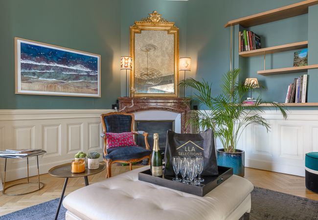 Apartment in Annecy - ANNECY - Le Bel Epoque, coeur du centre-ville Apartment in Annecy - ANNECY - Le Bel Epoque, coeur du centre-ville