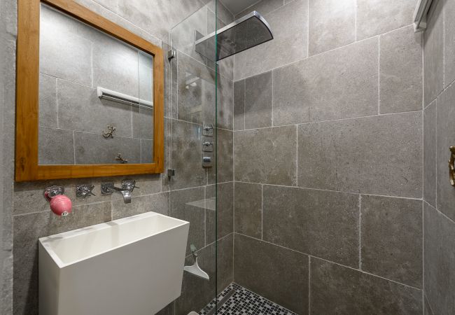 Apartment in Annecy - ANNECY - Le Bel Epoque, coeur du centre-ville Apartment in Annecy - ANNECY - Le Bel Epoque, coeur du centre-ville