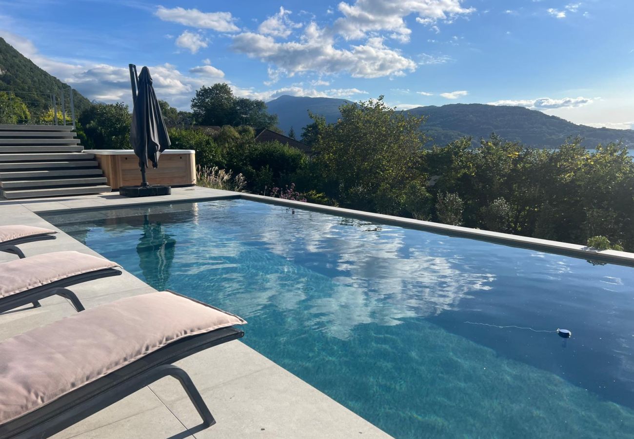 Villa in Annecy-le-Vieux - ANNECY-Villa Paradise*****  Vue, Piscine, Jacuzzi