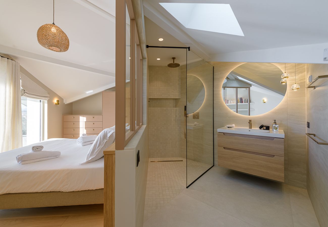 Villa in Annecy-le-Vieux - ANNECY-Villa Paradise*****  Vue, Piscine, Jacuzzi