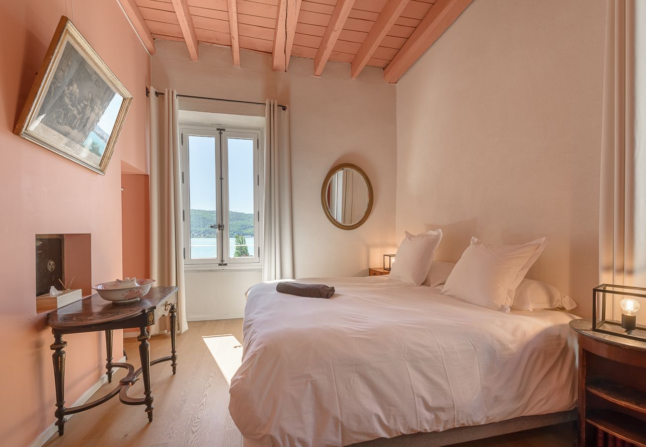 Country house in Veyrier-du-Lac - Le Vignoble du Lac, Domaine avec vue 21p.