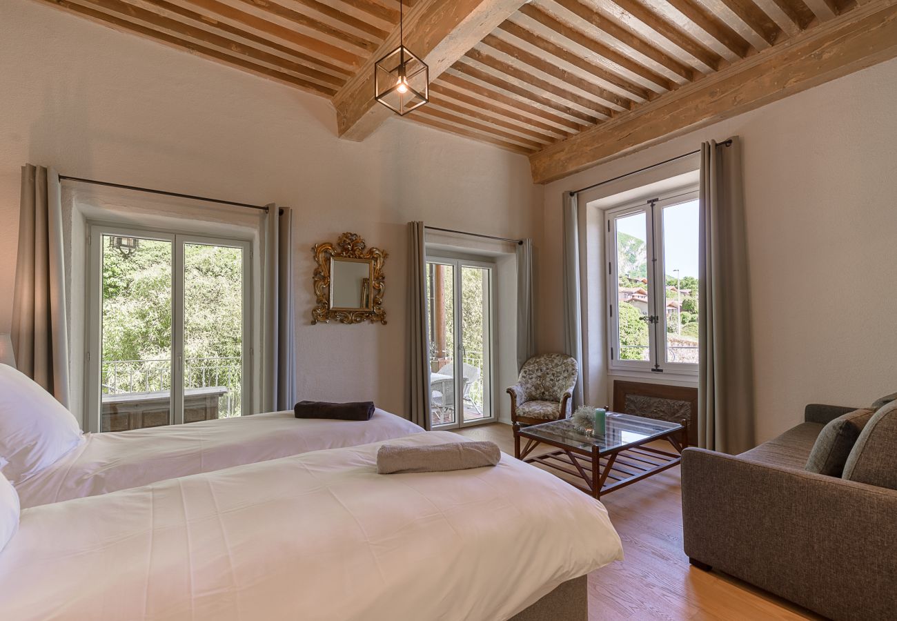 Country house in Veyrier-du-Lac - Le Vignoble du Lac, Domaine avec vue 21p.