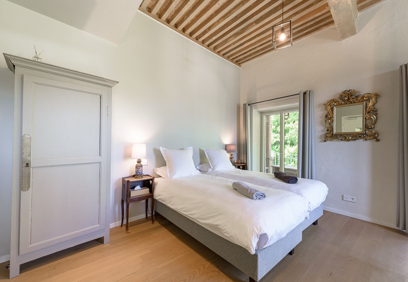 Country house in Veyrier-du-Lac - Le Vignoble du Lac, Domaine avec vue. 17p.