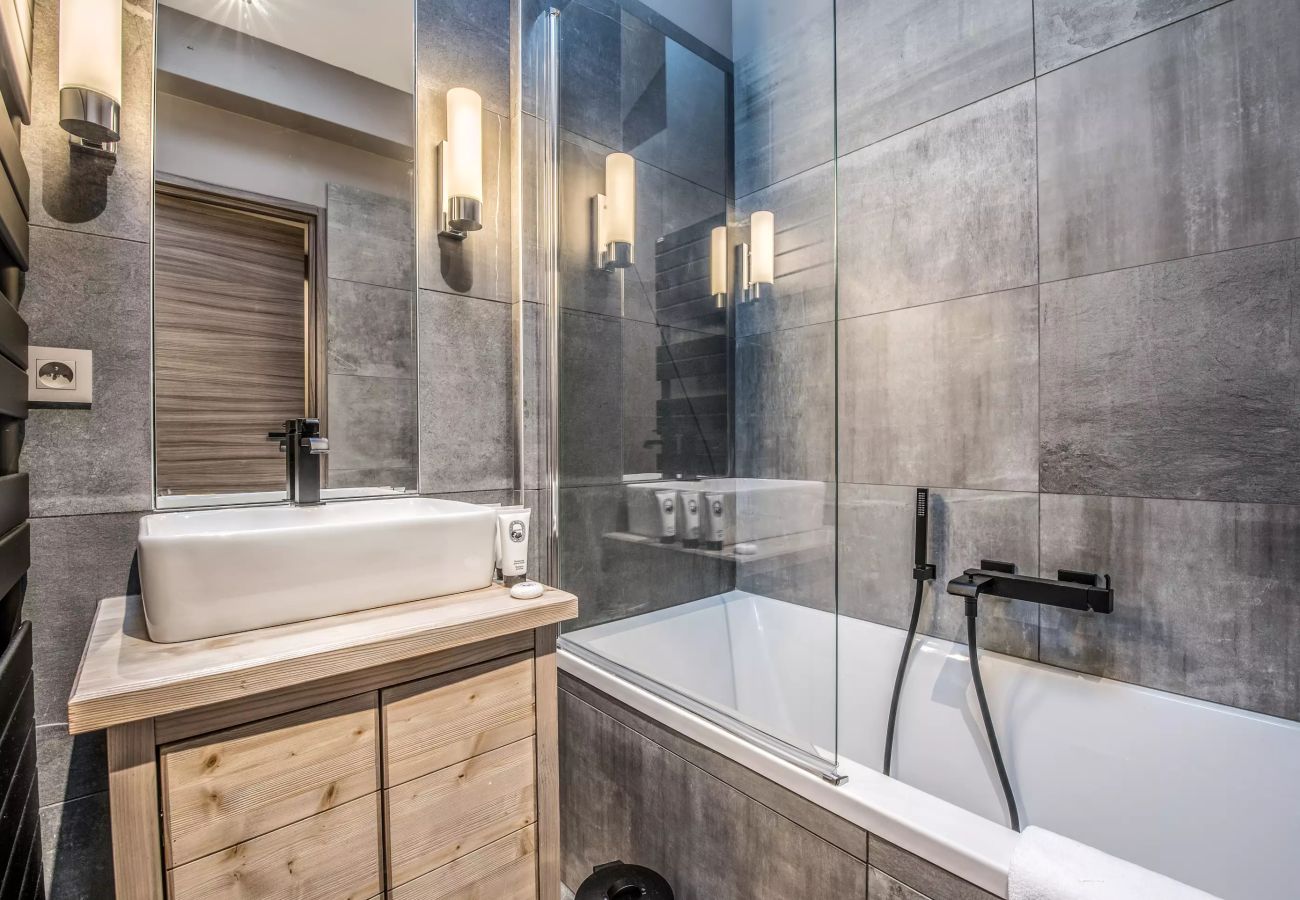Apartment in Courchevel - Winter Courchevel // Appartement Alpes Lodge