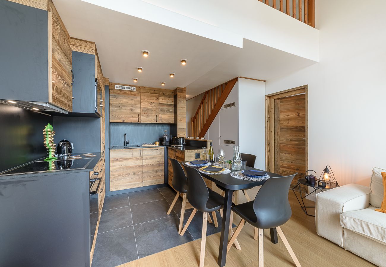 cocooning getaway for lovers at Lake Annecy - love pack 
