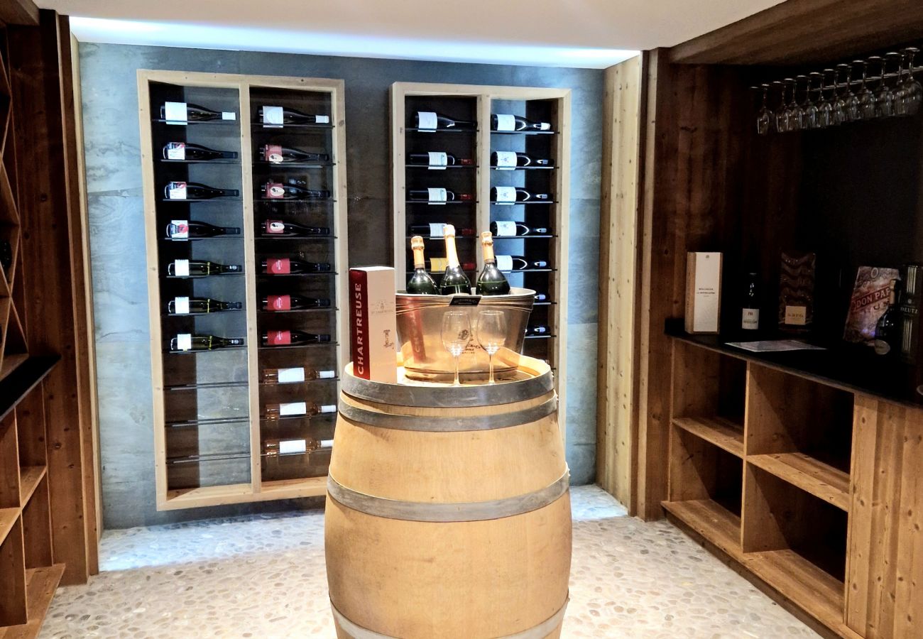 Luxury villa with wine and cigar cellar, Annecy