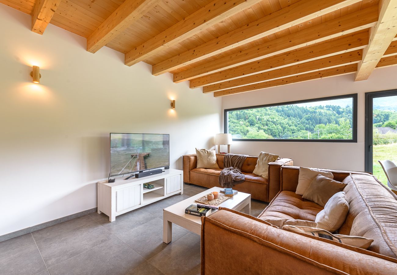 Premium rental at Lake Annecy, peaceful with a view