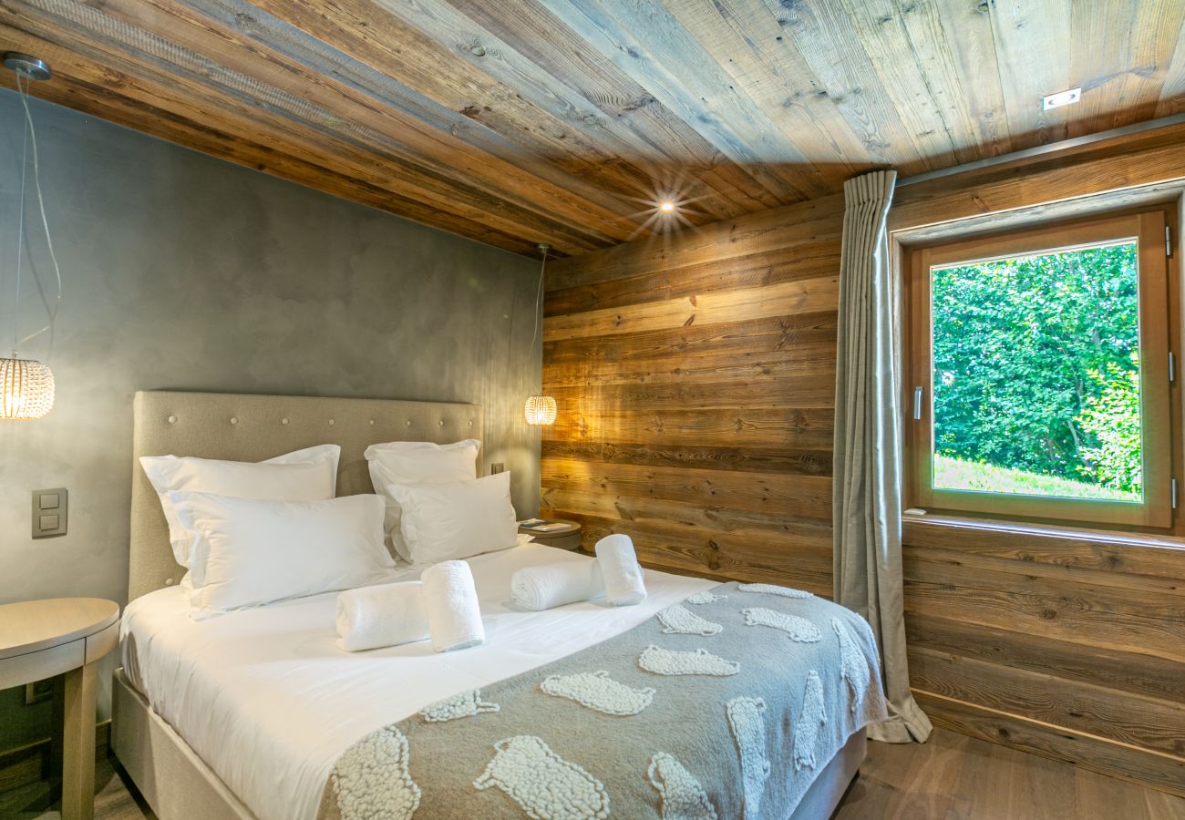 Chalet in Megève - Winter Megeve__ Chalet Majestic, Spa Privé