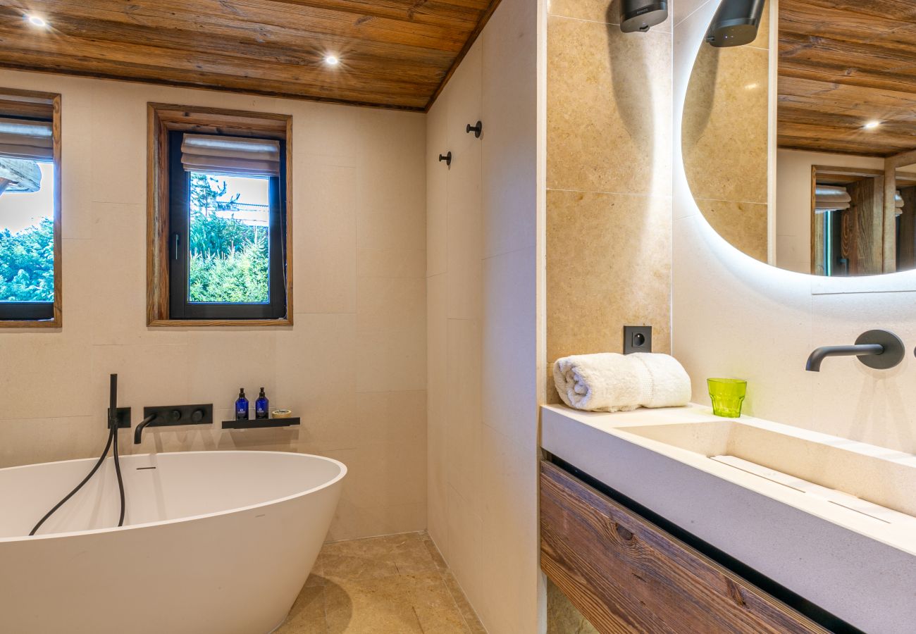 Chalet in Megève - Winter Megeve __ Chalet Altissima, Spa Privé