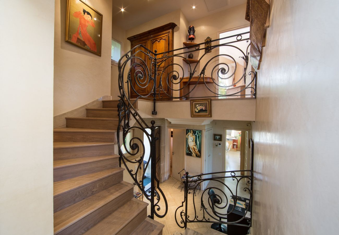 Villa in Veyrier-du-Lac - VEYRIER - Villa Azurea 5★, plage privée, 10p