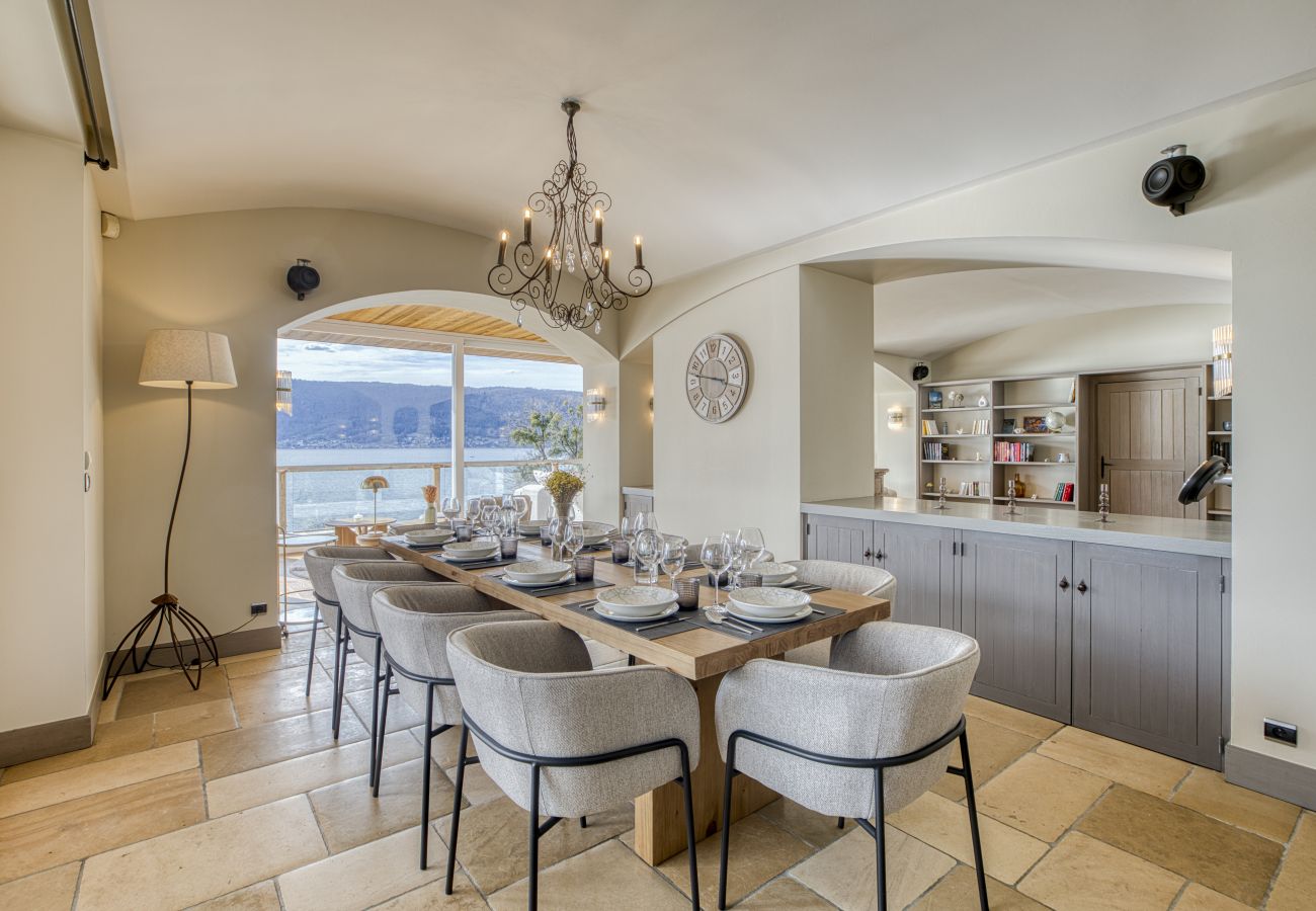 Villa in Veyrier-du-Lac - VEYRIER - Villa Collection, piscine, ponton privé,