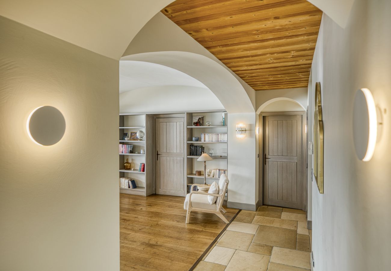 Villa in Veyrier-du-Lac - VEYRIER - Villa Collection, piscine, ponton privé,