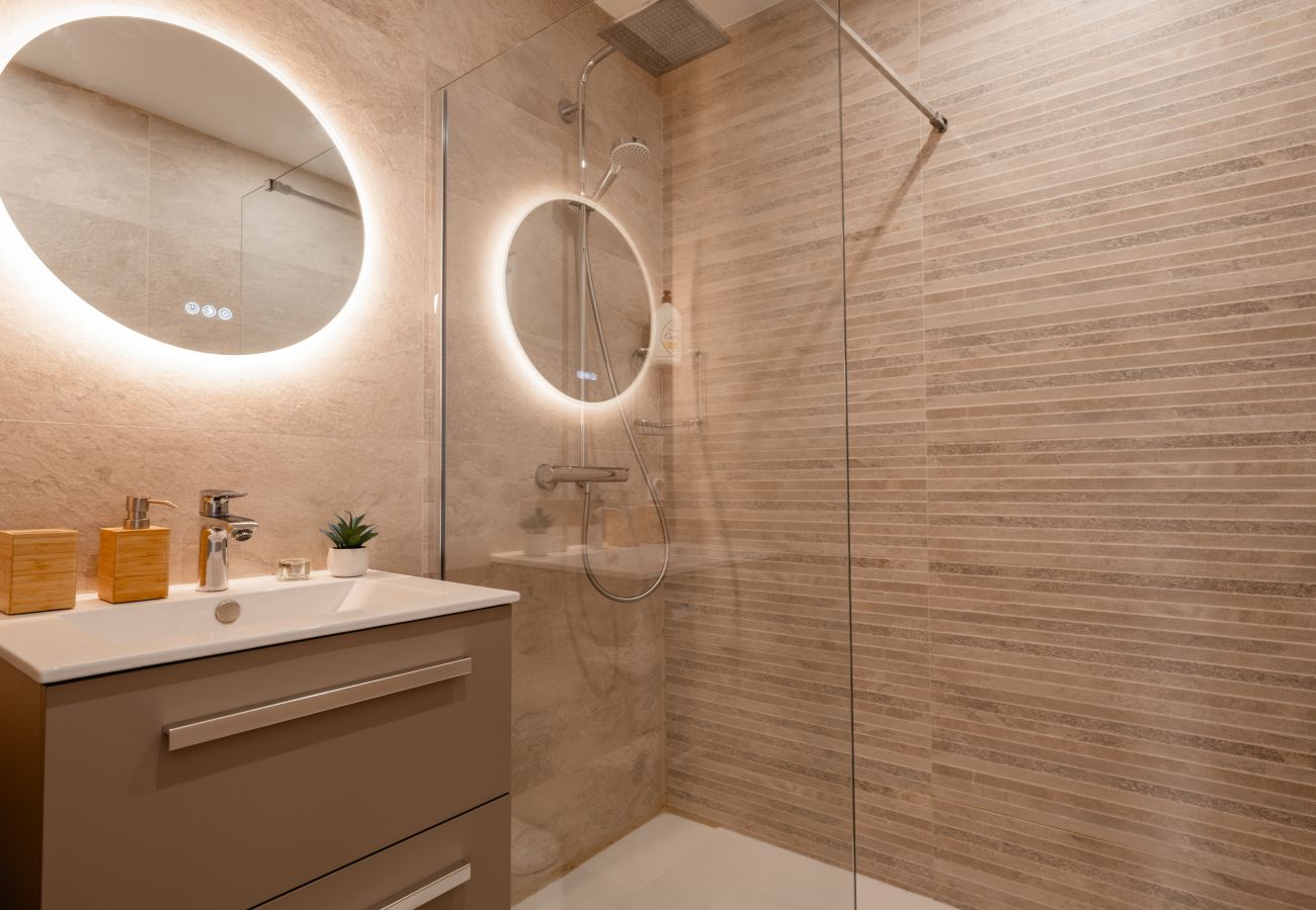 Villa in Annecy-le-Vieux - ANNECY LE VIEUX - Villa Lumina, piscine, 10p