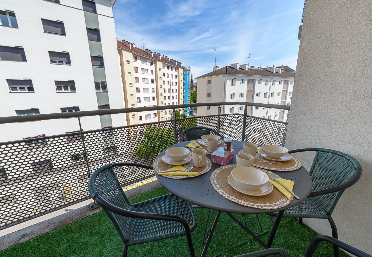 Apartment in Annecy - Annecy - L'Échappée du Lac 4p