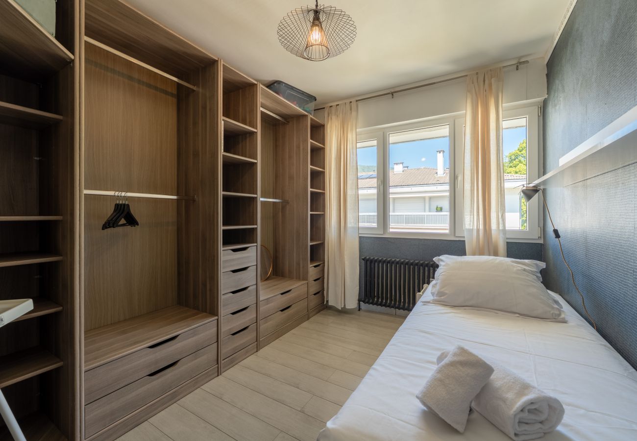 Apartment in Saint-Jorioz - SAINT-JORIOZ -  Le Balcon des Violettes