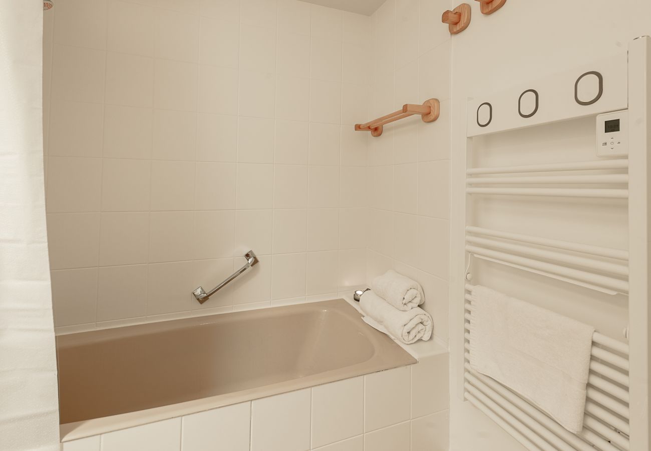 Apartment in Annecy-le-Vieux - ANNECY - La Suite Déco
