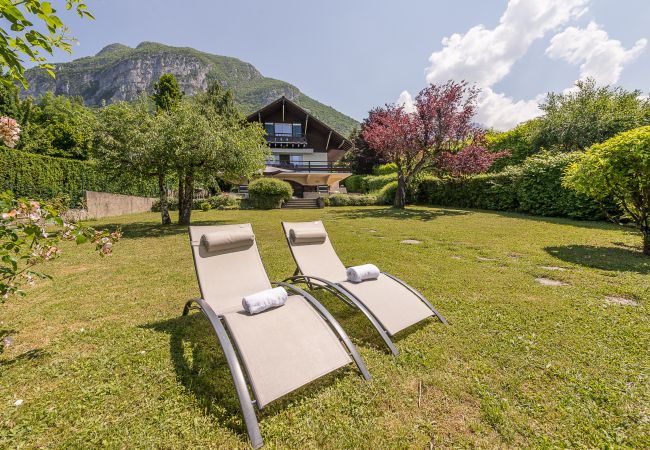 Maison à Veyrier-du-Lac - VEYRIER - Maison avec acces direct au lac & Ponton Maison à Veyrier-du-Lac - VEYRIER - Maison avec acces direct au lac & Ponton