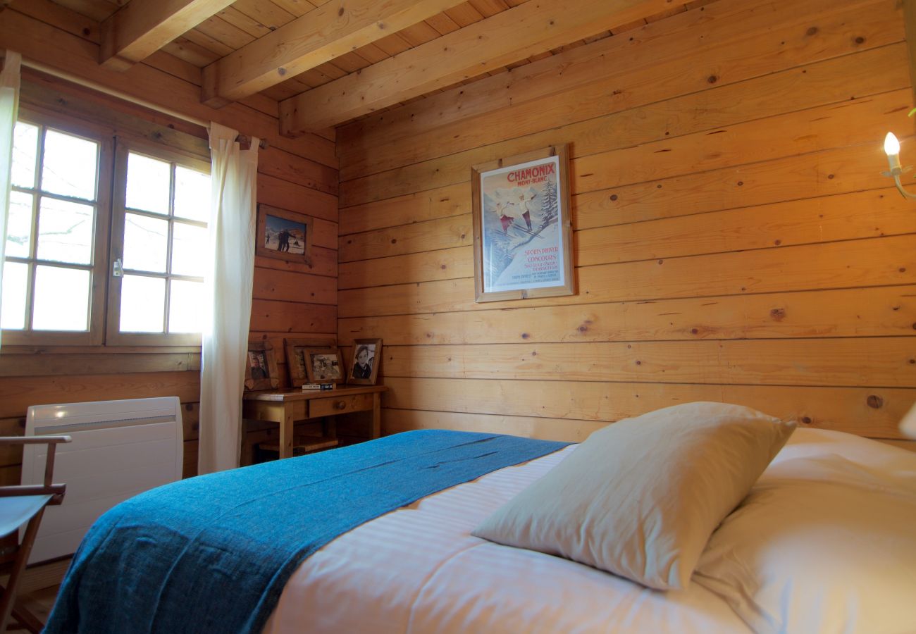 chambre double, chalet, location saisonnière, annecy, vacances, lac, montagne, luxe, maison, hôtel, neige, soleil 