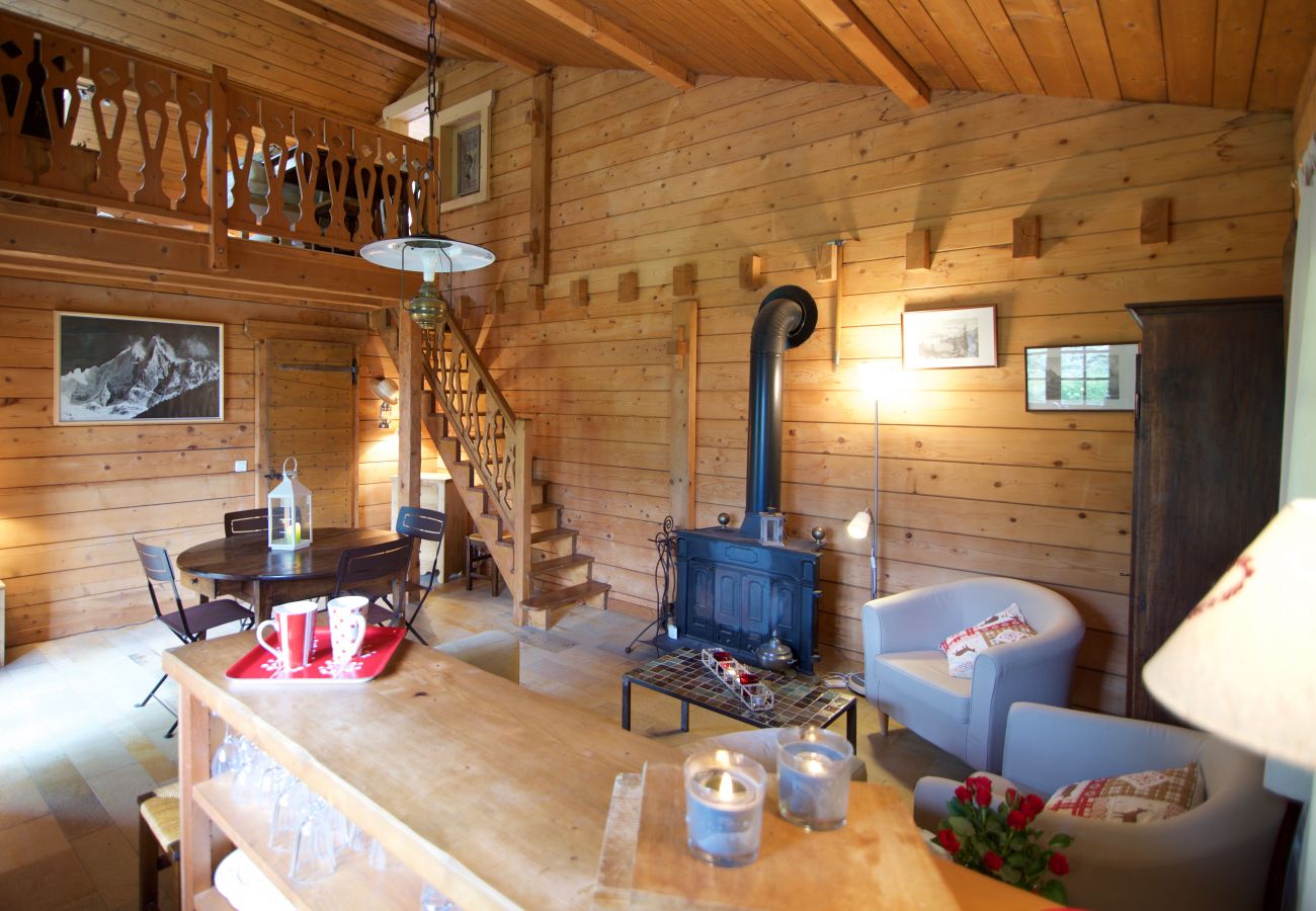 pièce à vivre, chalet, location saisonnière, annecy, vacances, lac, montagne, luxe, maison, hôtel, neige, soleil  