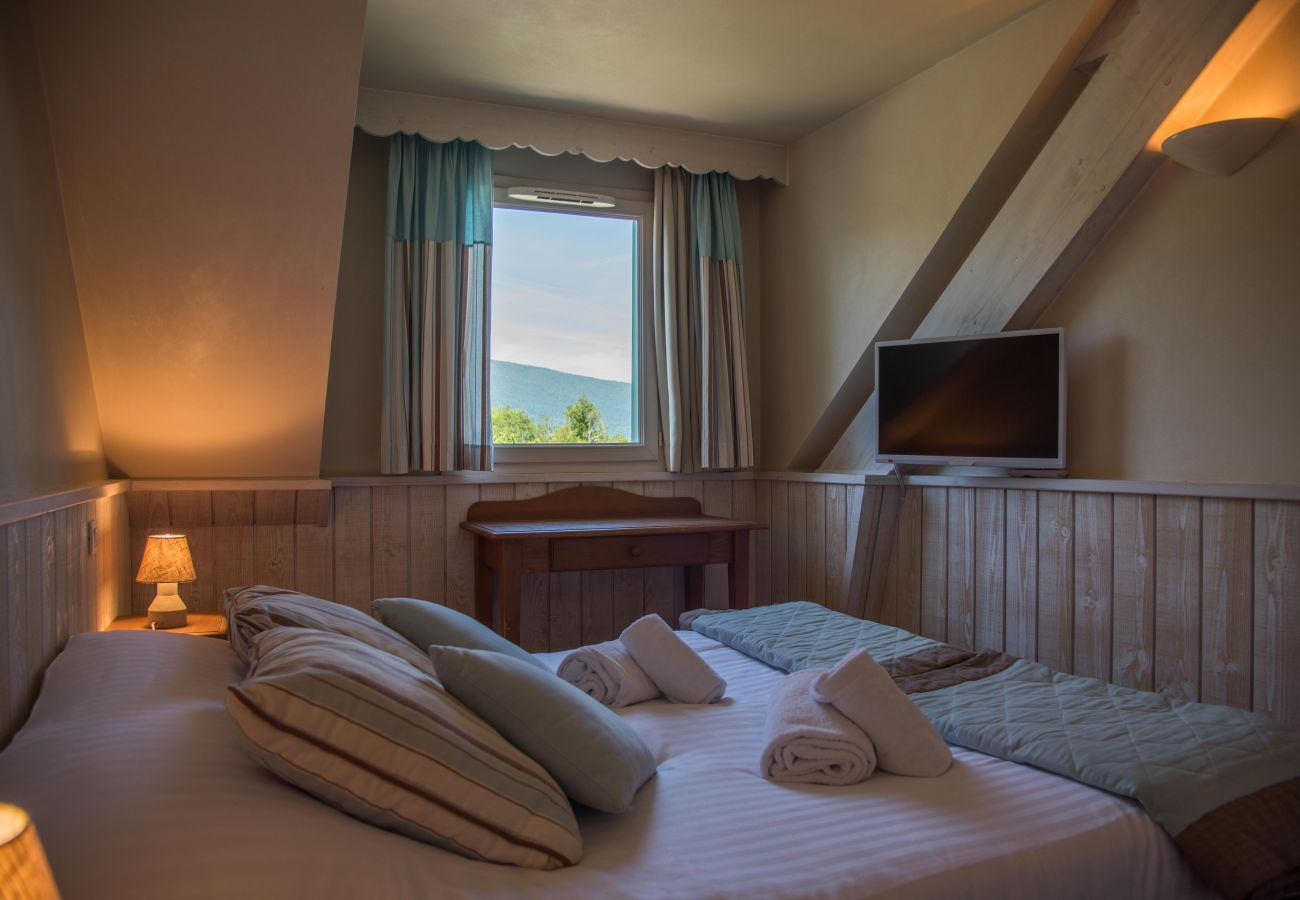 chambre, baie des voiles, location saisonnière, vacances, annecy, lac, montagne, luxe, appartement, hôtel, neige, soleil