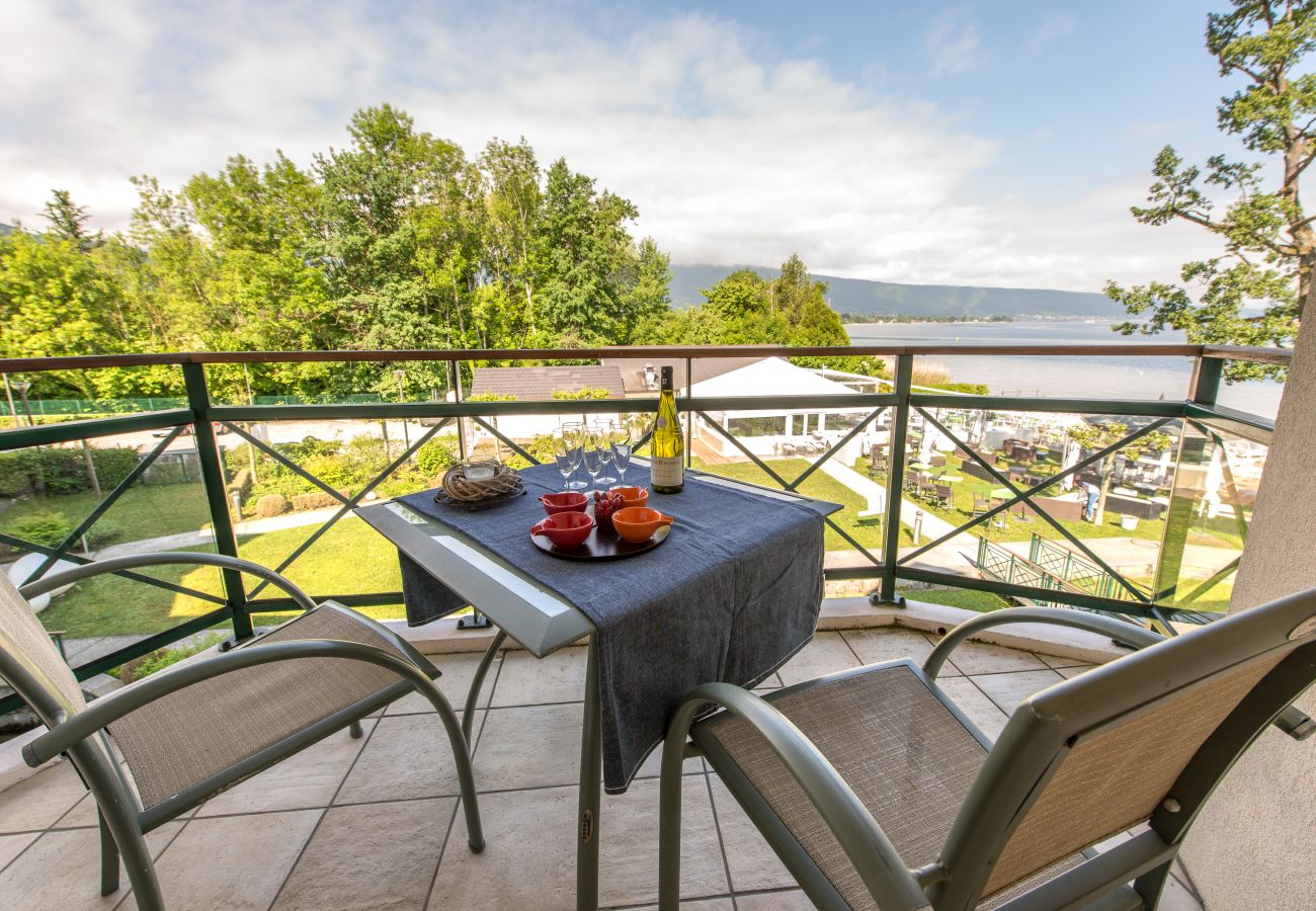 balcon, baie des voiles, annecy, Duingt, location saisonnière, vacances, vue lac, accès lac, vue montagne, luxe