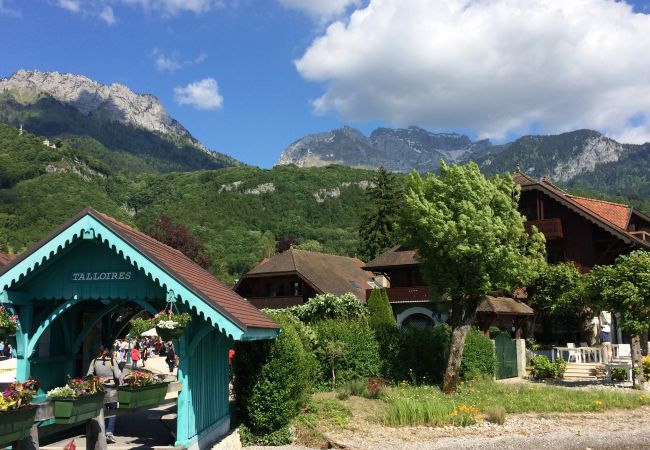 Appartement à Talloires-montmin - TALLOIRES village - Le Loft du Manoir avec vue lac Appartement à Talloires-montmin - TALLOIRES village - Le Loft du Manoir avec vue lac