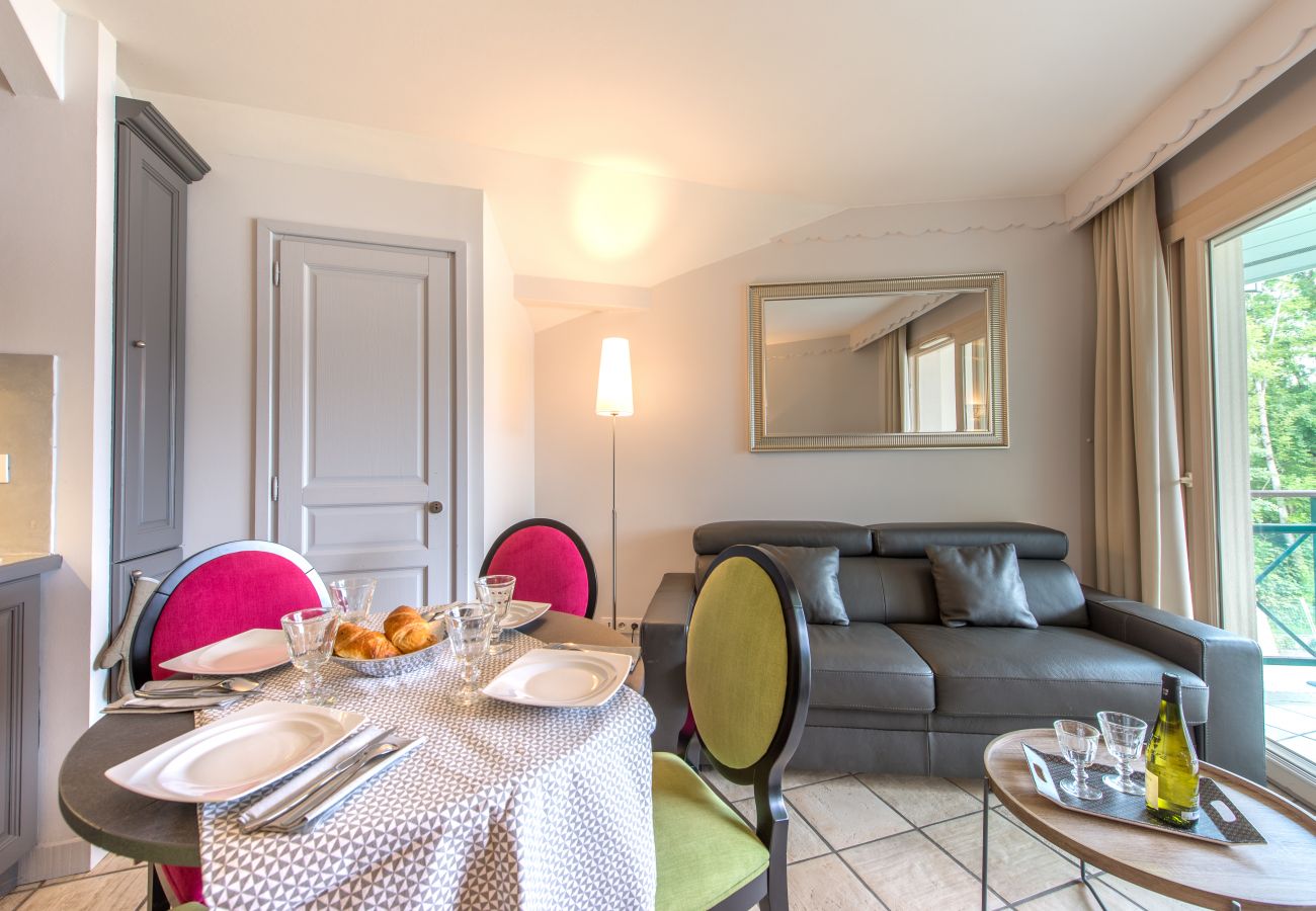 LLA Selections - Location saisonnière de maisons et chalets Premium salle à manger, baie des voiles, location saisonnière, vacances, lac, montagne, luxe, appartement, hôtel, neige, soleil