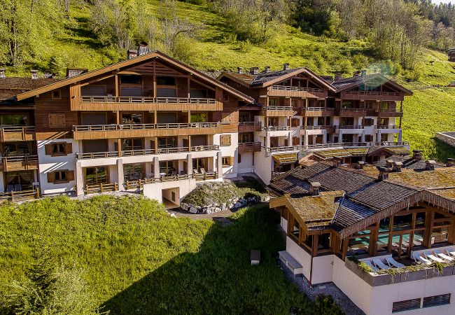 Appartement à La Clusaz - LCZ - Charmant T3 coeur village et piscine, 4*